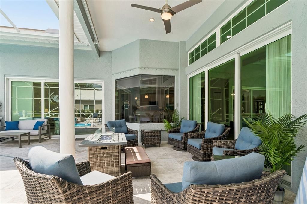 En Venta: $949,900 (4 camas, 3 baños, 3462 Pies cuadrados)