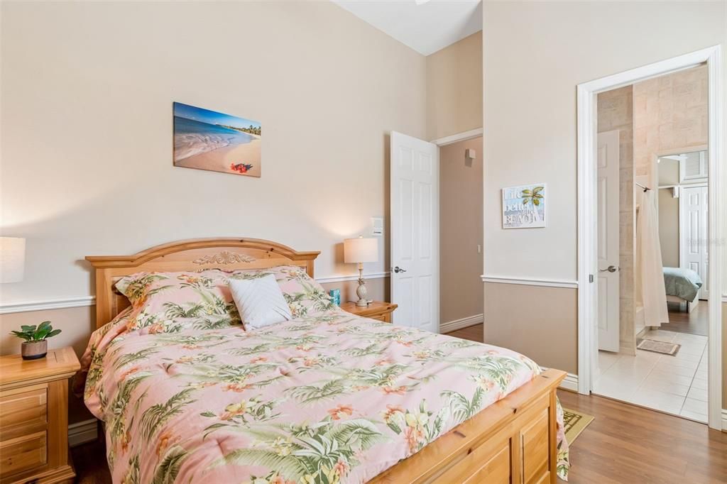 En Venta: $949,900 (4 camas, 3 baños, 3462 Pies cuadrados)