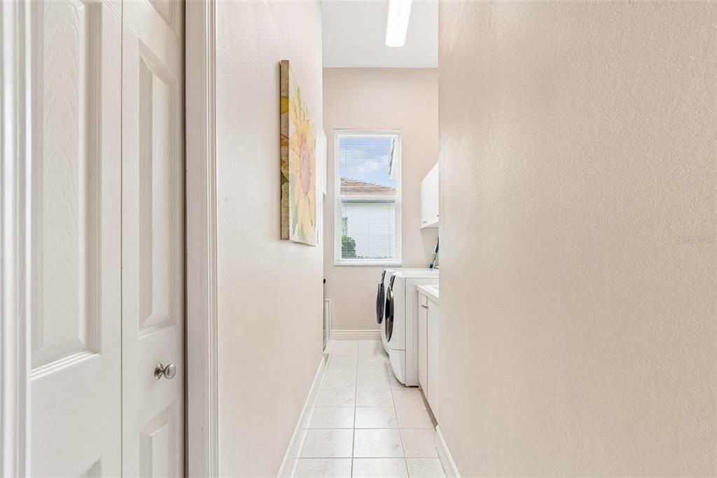 En Venta: $949,900 (4 camas, 3 baños, 3462 Pies cuadrados)