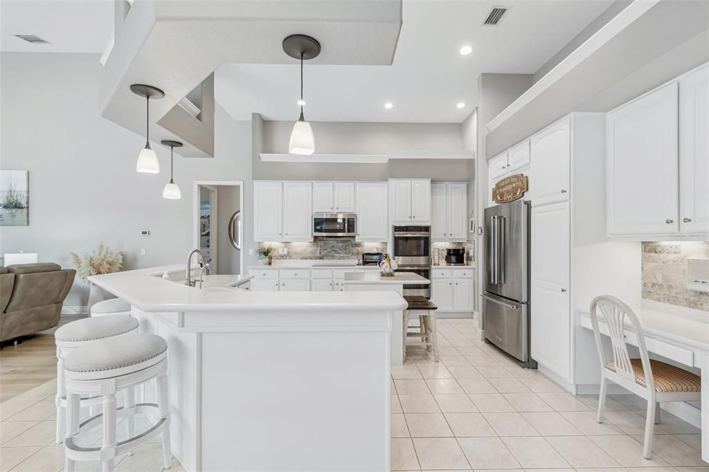 En Venta: $949,900 (4 camas, 3 baños, 3462 Pies cuadrados)