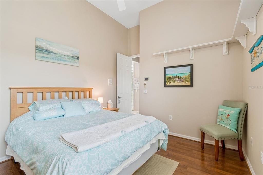 En Venta: $949,900 (4 camas, 3 baños, 3462 Pies cuadrados)