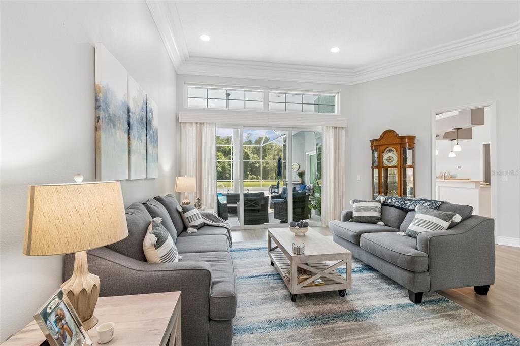 En Venta: $949,900 (4 camas, 3 baños, 3462 Pies cuadrados)