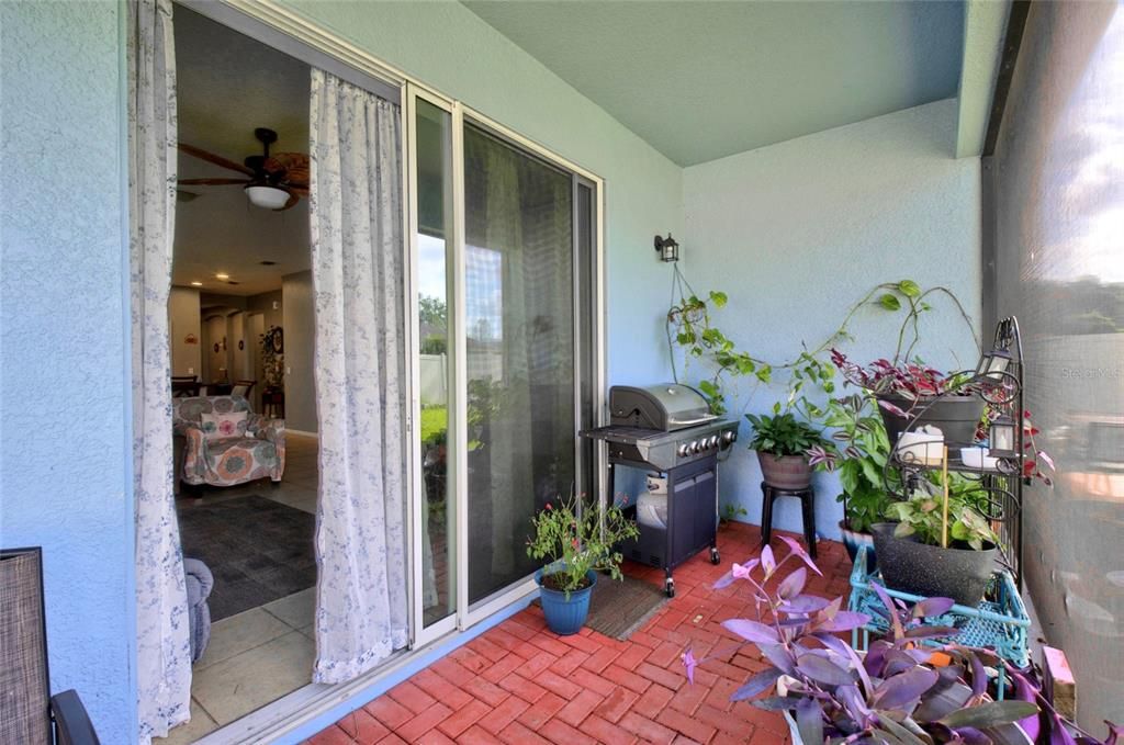 For Sale: $385,000 (3 beds, 2 baths, 2006 Square Feet)