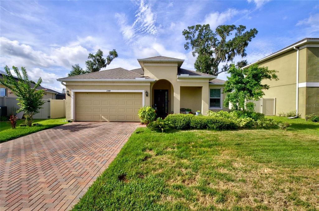 For Sale: $385,000 (3 beds, 2 baths, 2006 Square Feet)