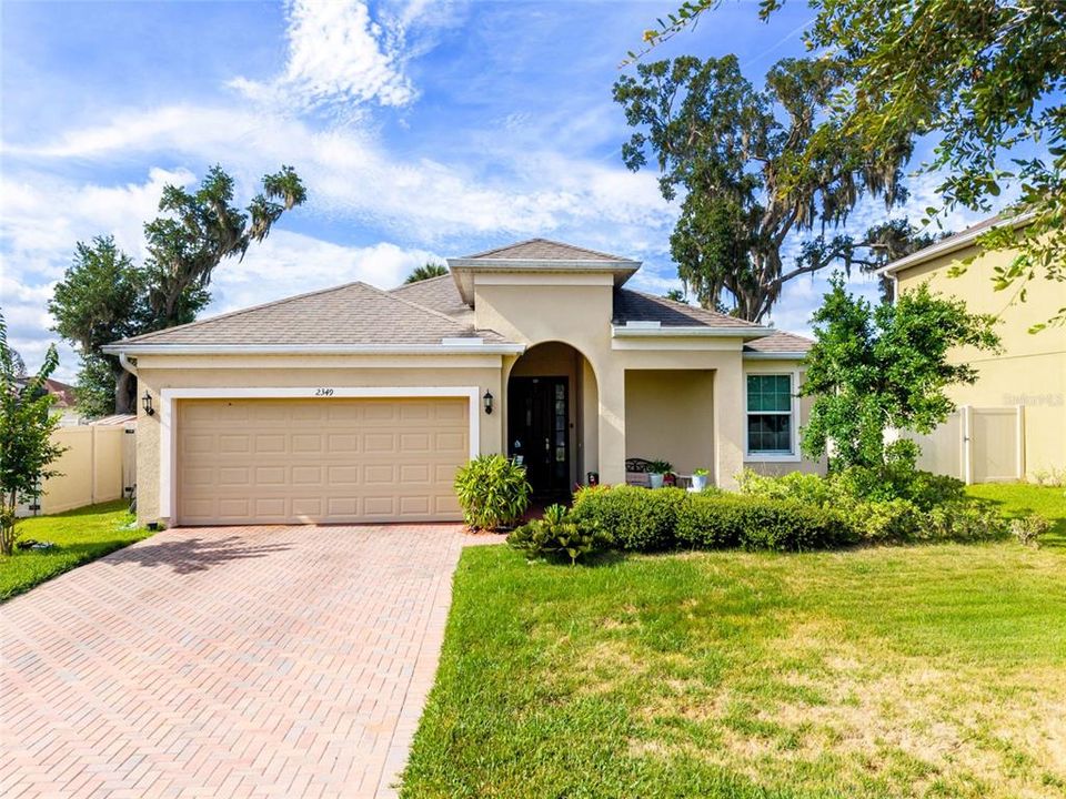 For Sale: $385,000 (3 beds, 2 baths, 2006 Square Feet)