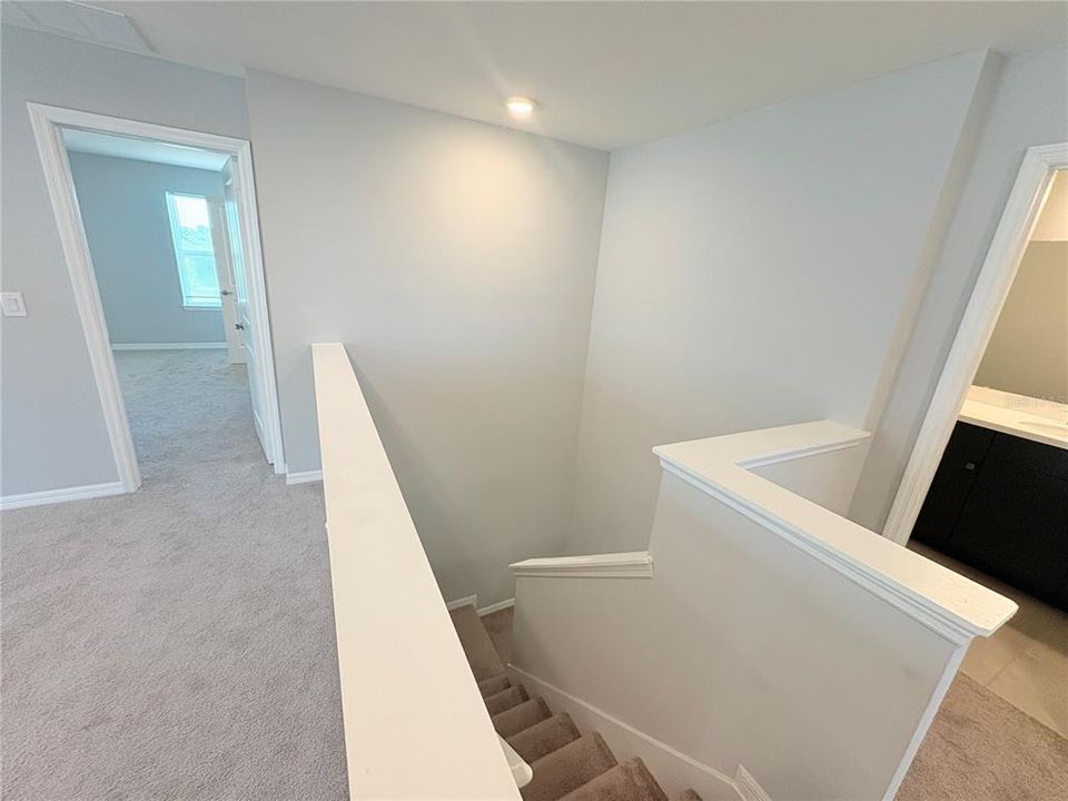 For Rent: $2,100 (3 beds, 3 baths, 2456 Square Feet)