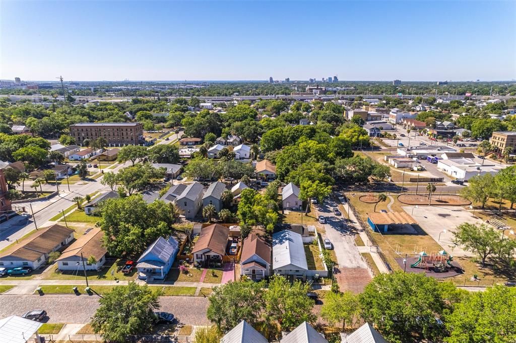 For Sale: $339,000 (3 beds, 1 baths, 902 Square Feet)