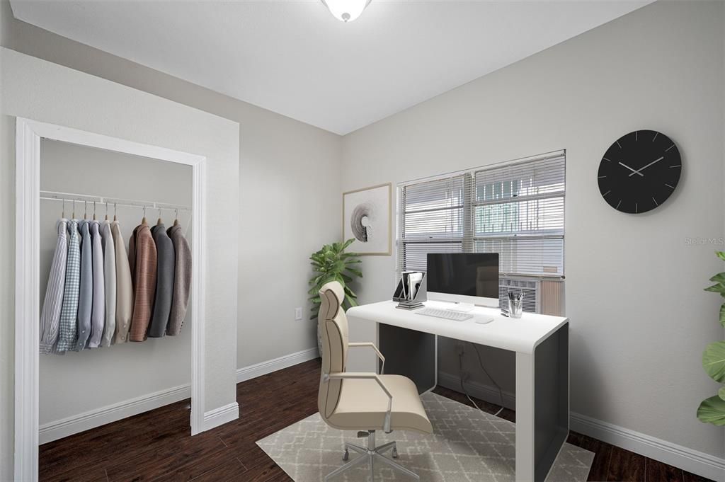 For Sale: $339,000 (3 beds, 1 baths, 902 Square Feet)