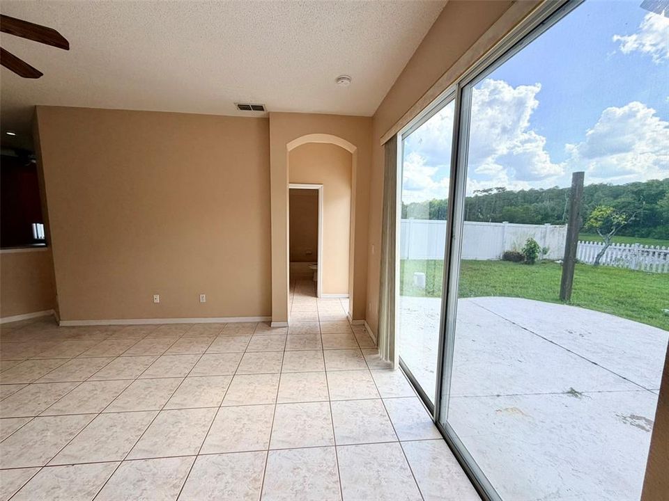 В аренду: $2,695 (4 спален, 3 ванн, 2480 Квадратных фут)
