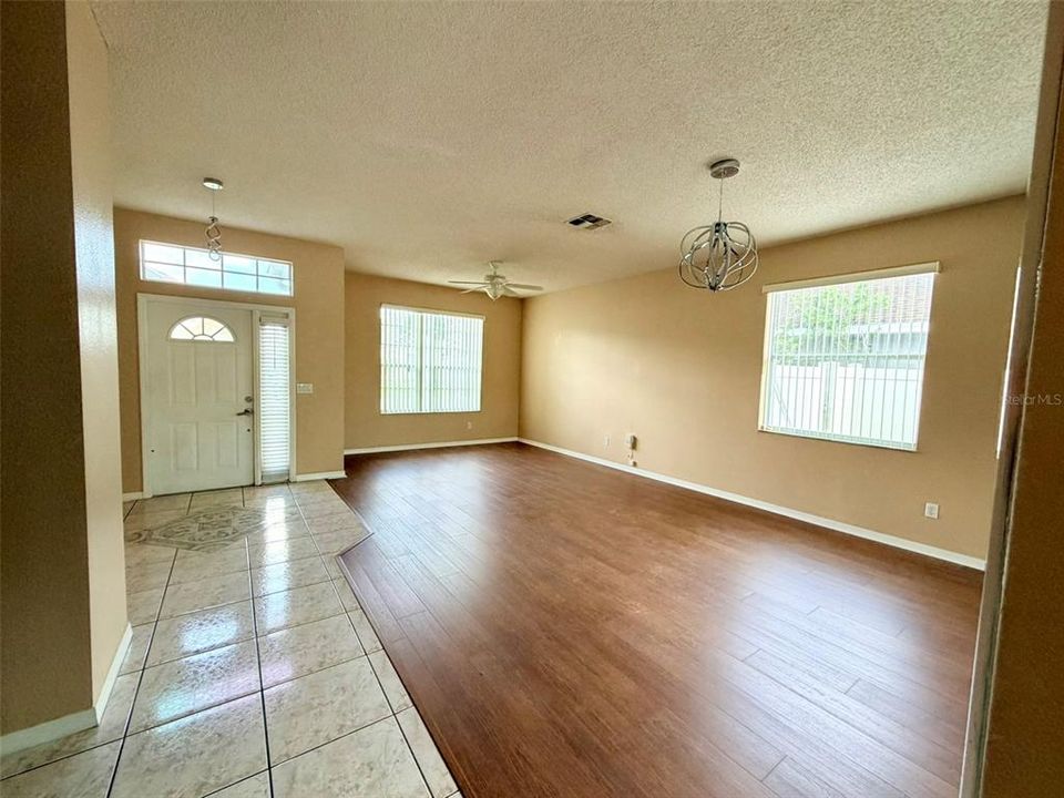В аренду: $2,695 (4 спален, 3 ванн, 2480 Квадратных фут)