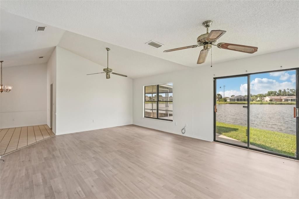 En Venta: $209,900 (2 camas, 2 baños, 1289 Pies cuadrados)