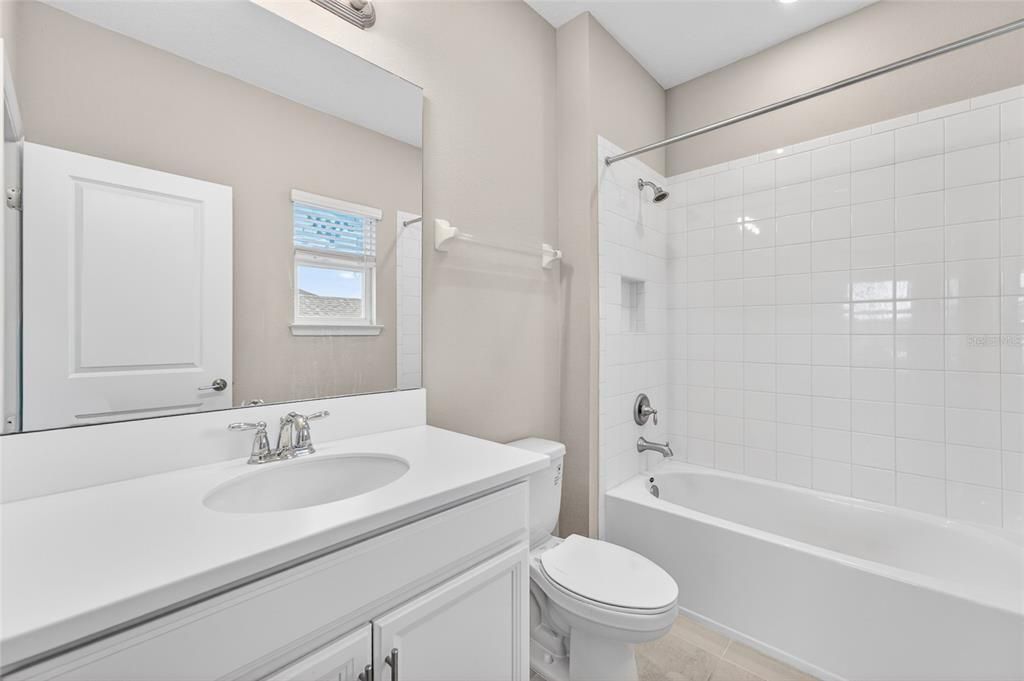 En Venta: $557,000 (4 camas, 3 baños, 2872 Pies cuadrados)
