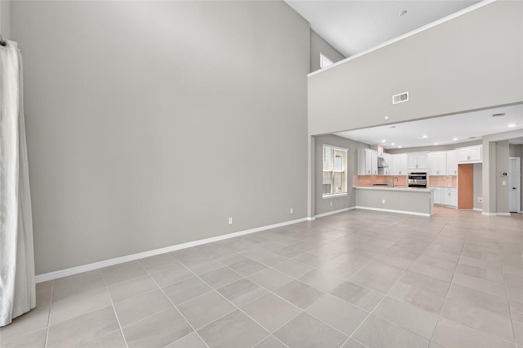 En Venta: $557,000 (4 camas, 3 baños, 2872 Pies cuadrados)