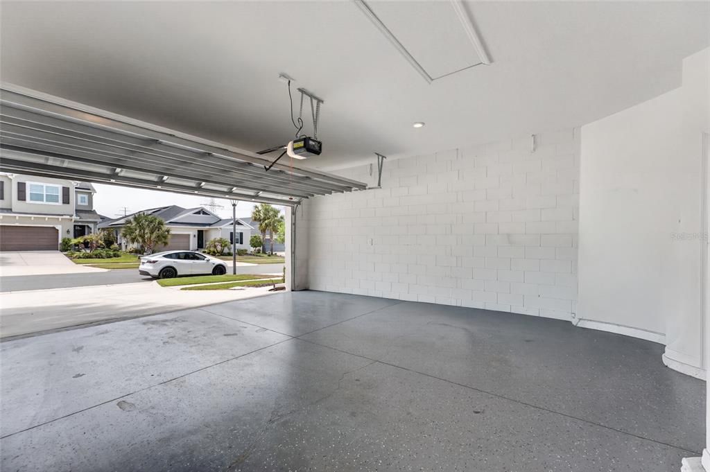 En Venta: $557,000 (4 camas, 3 baños, 2872 Pies cuadrados)