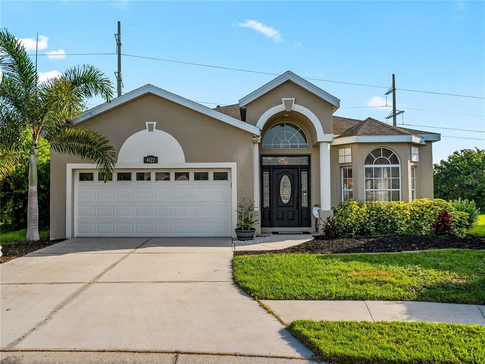For Sale: $459,000 (4 beds, 2 baths, 2066 Square Feet)