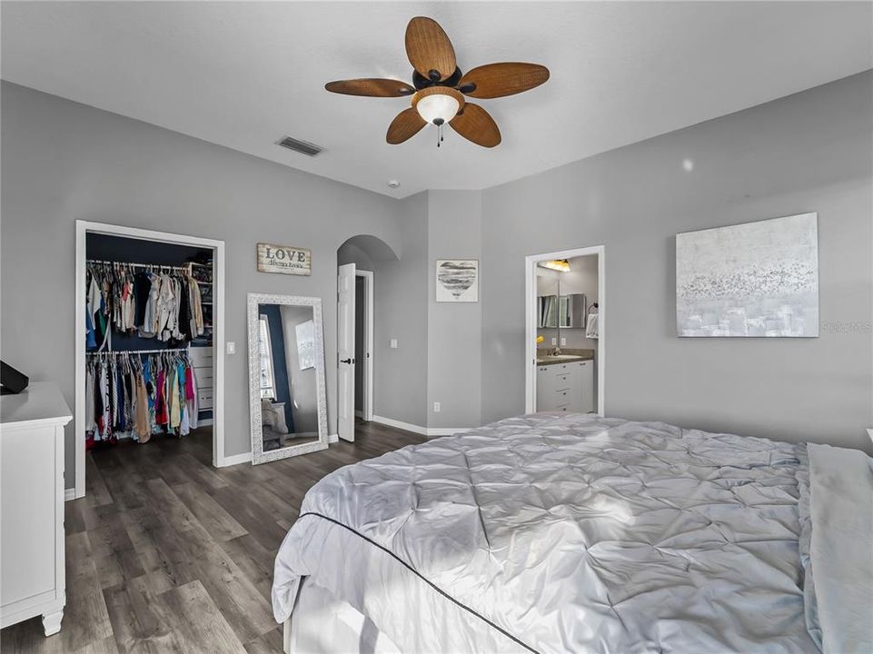 For Sale: $459,000 (4 beds, 2 baths, 2066 Square Feet)