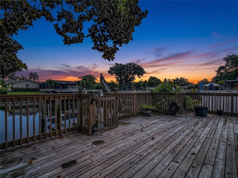 For Sale: $649,000 (3 beds, 2 baths, 1727 Square Feet)