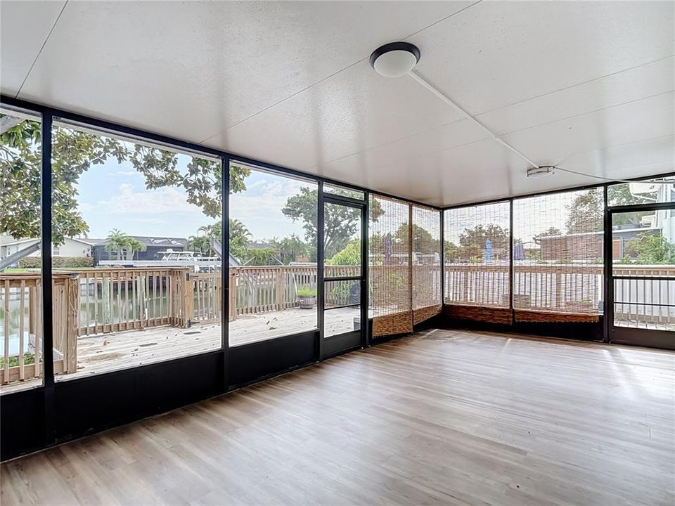 For Sale: $649,000 (3 beds, 2 baths, 1727 Square Feet)