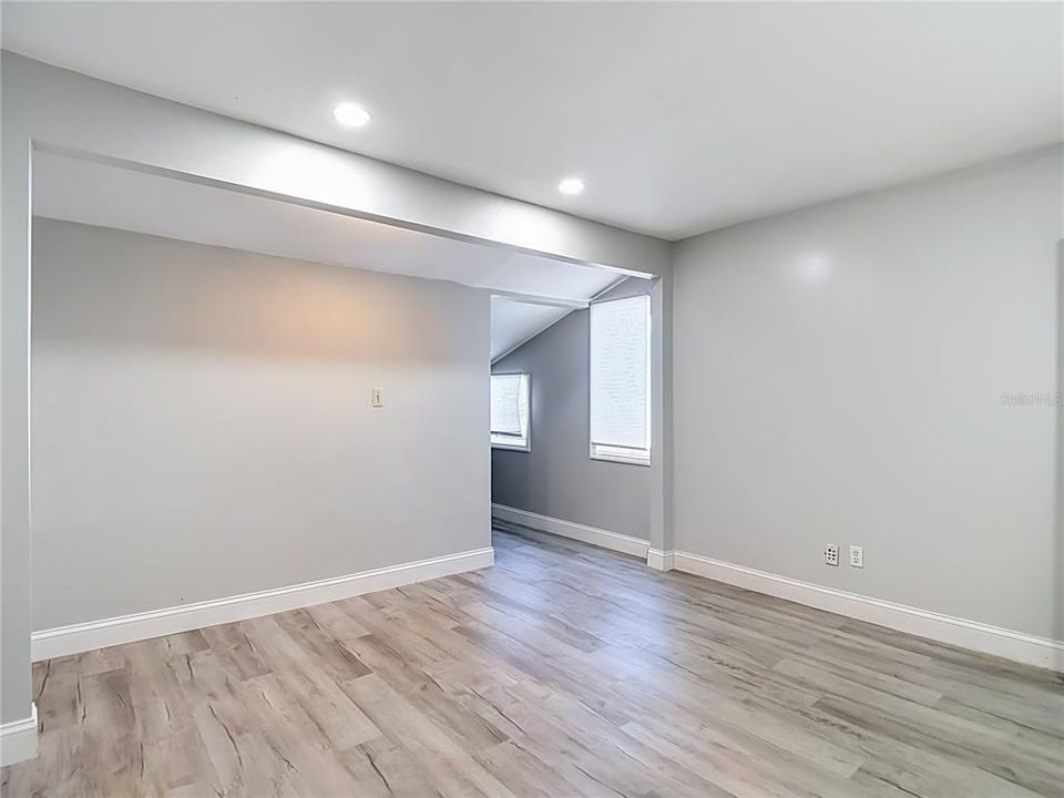 For Sale: $649,000 (3 beds, 2 baths, 1727 Square Feet)
