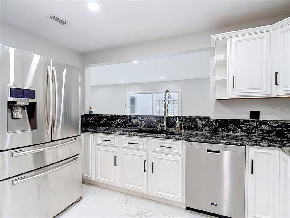 For Sale: $649,000 (3 beds, 2 baths, 1727 Square Feet)