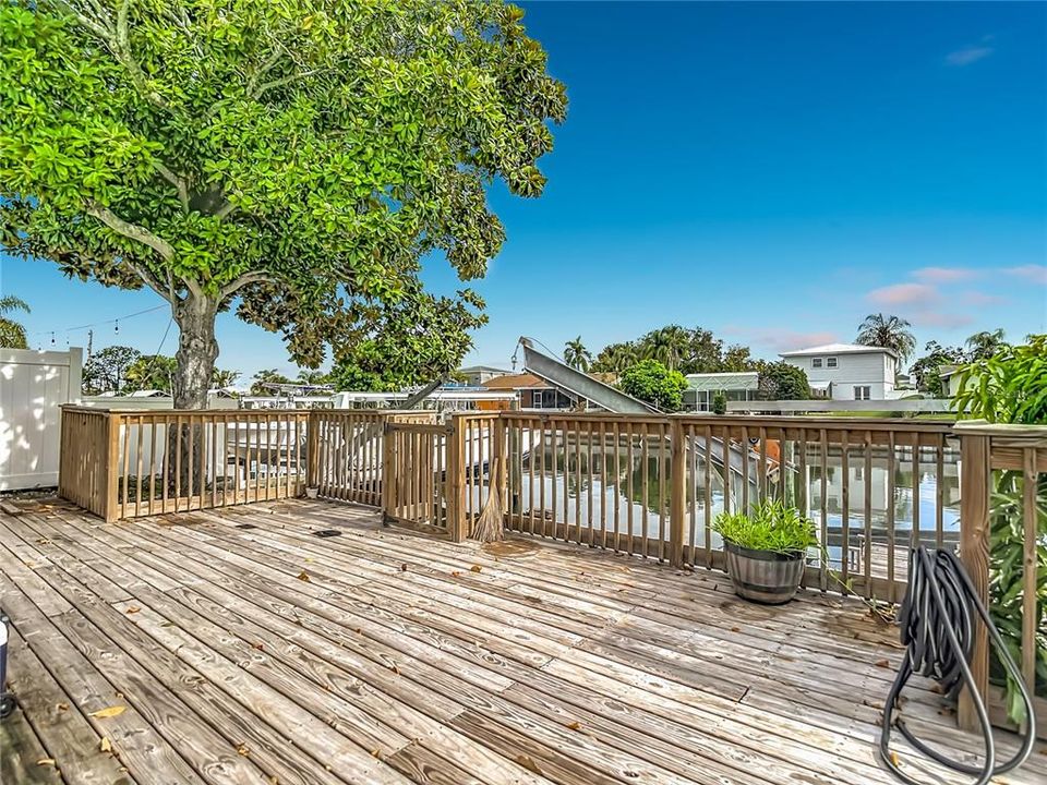 For Sale: $649,000 (3 beds, 2 baths, 1727 Square Feet)