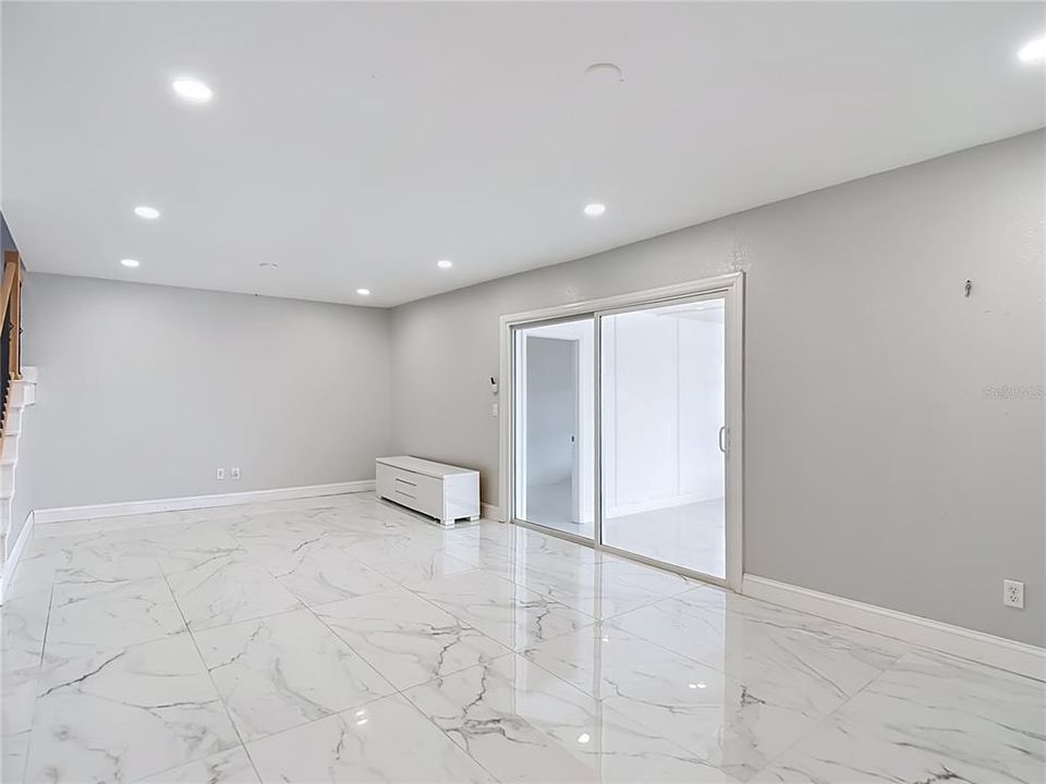 For Sale: $649,000 (3 beds, 2 baths, 1727 Square Feet)