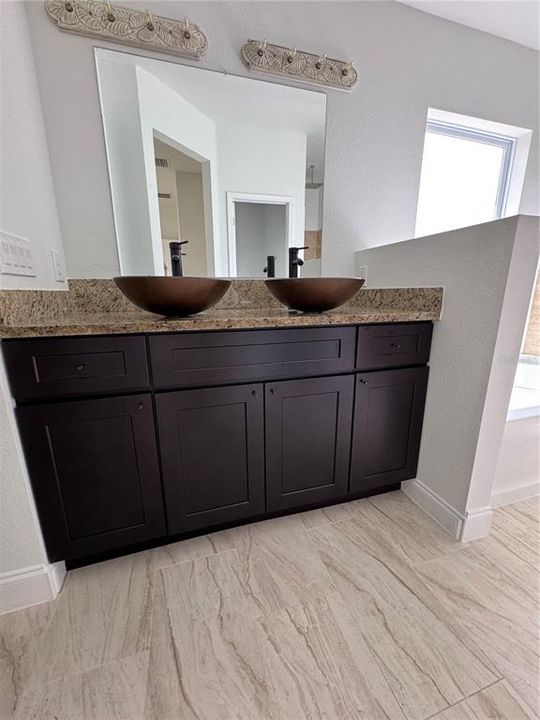 En Venta: $349,999 (4 camas, 2 baños, 1600 Pies cuadrados)
