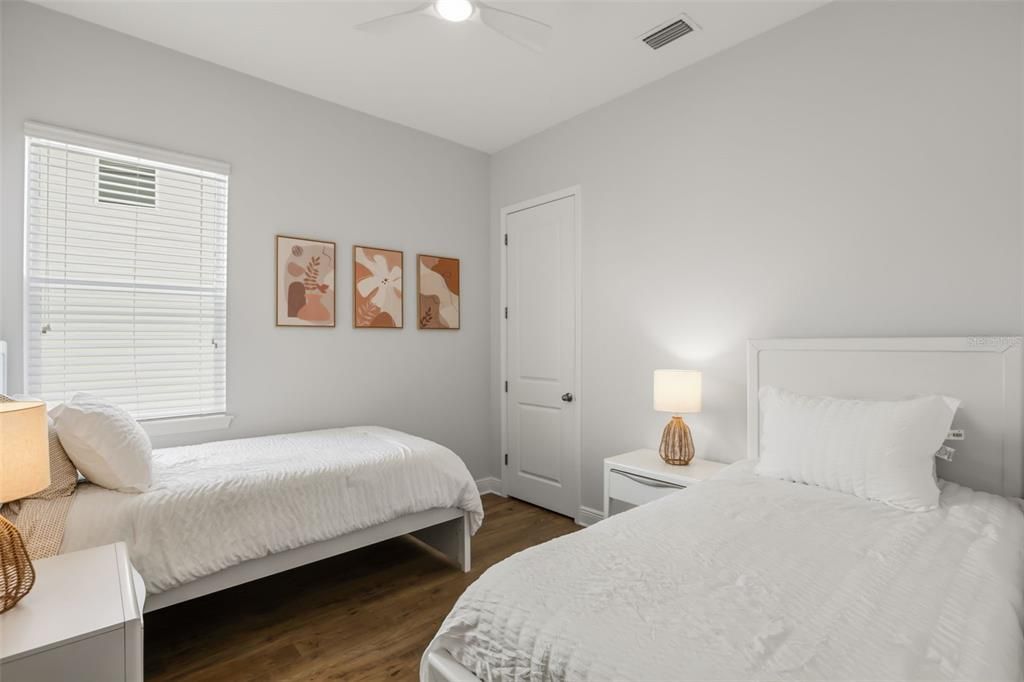 For Rent: $6,800 (5 beds, 3 baths, 2950 Square Feet)