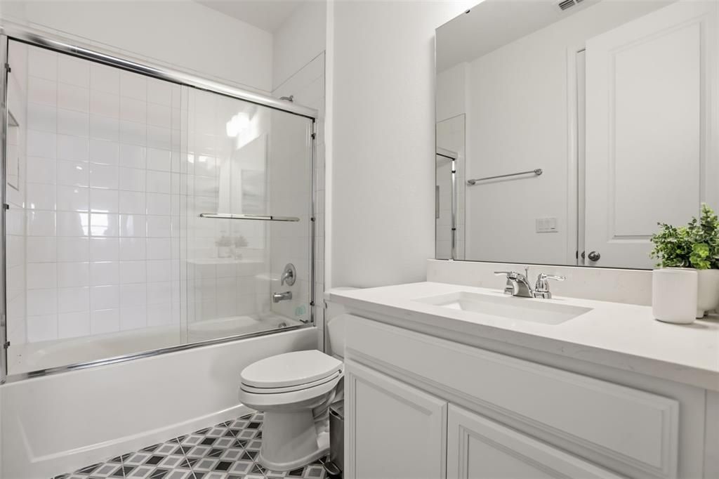 For Rent: $6,800 (5 beds, 3 baths, 2950 Square Feet)