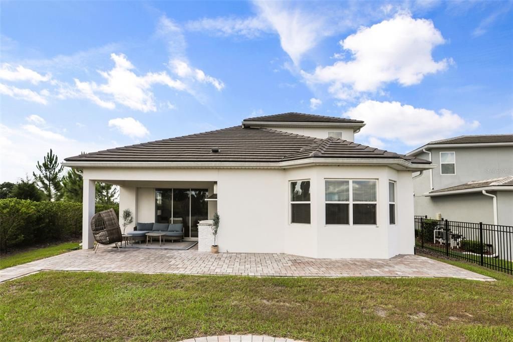 For Rent: $6,800 (5 beds, 3 baths, 2950 Square Feet)