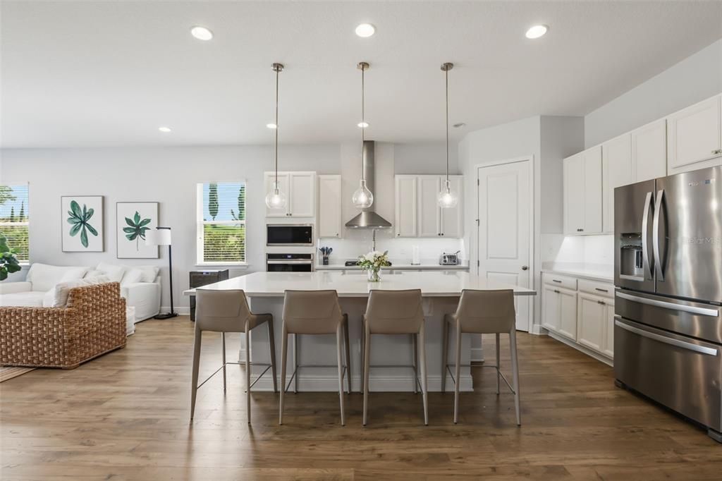 For Rent: $6,800 (5 beds, 3 baths, 2950 Square Feet)