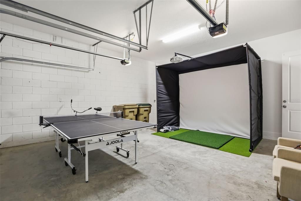 For Rent: $6,800 (5 beds, 3 baths, 2950 Square Feet)