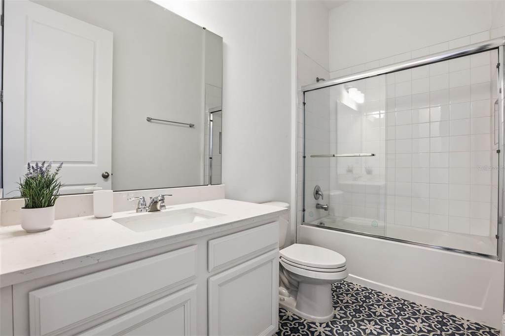 For Rent: $6,800 (5 beds, 3 baths, 2950 Square Feet)