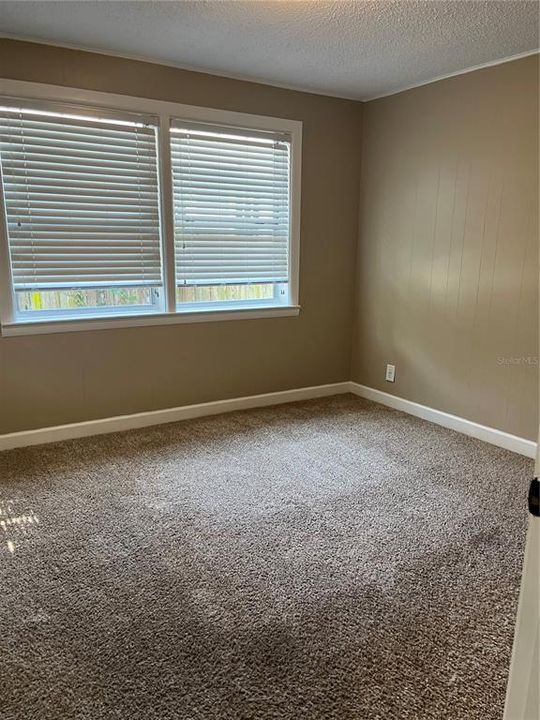 For Rent: $2,100 (3 beds, 1 baths, 1172 Square Feet)