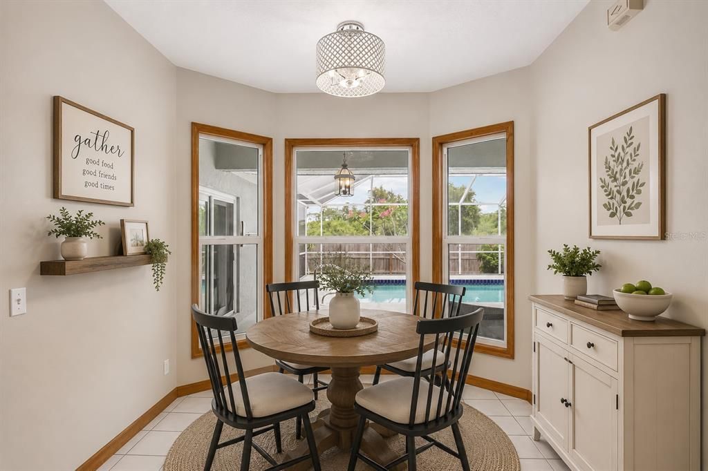 En Venta: $539,900 (4 camas, 3 baños, 2489 Pies cuadrados)