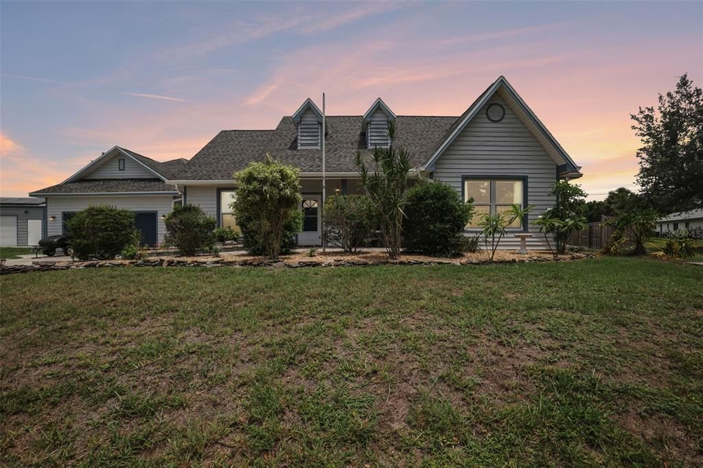 En Venta: $539,900 (4 camas, 3 baños, 2489 Pies cuadrados)
