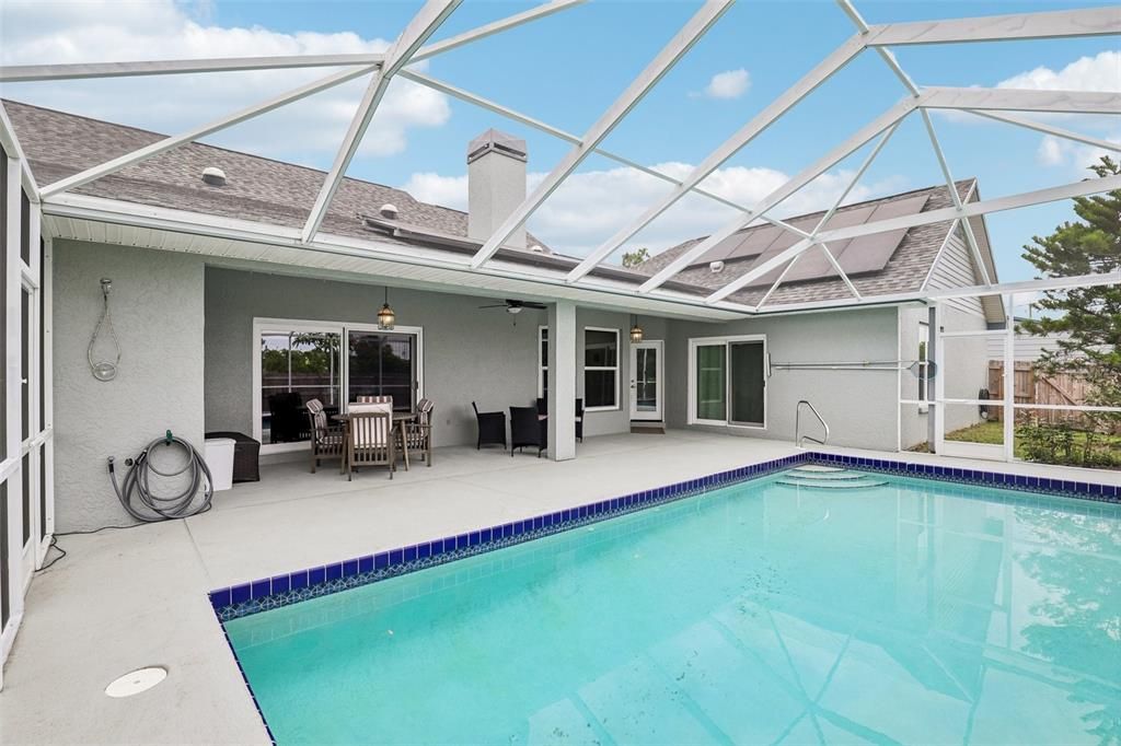 En Venta: $539,900 (4 camas, 3 baños, 2489 Pies cuadrados)