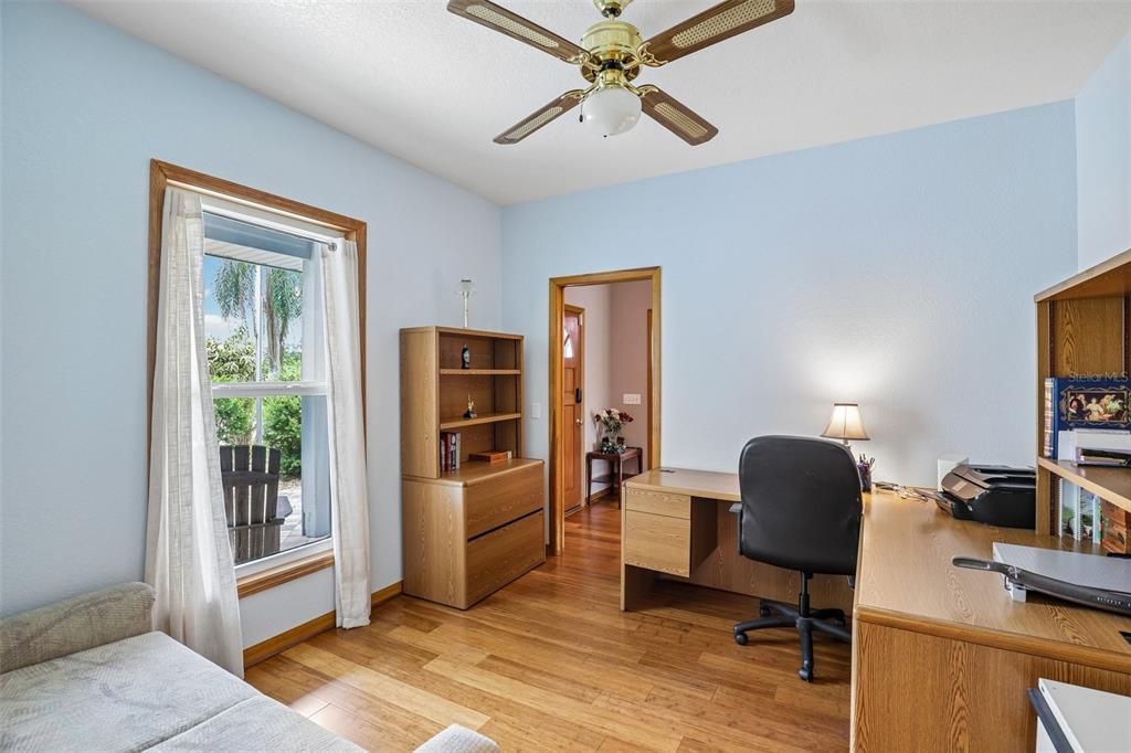 En Venta: $539,900 (4 camas, 3 baños, 2489 Pies cuadrados)