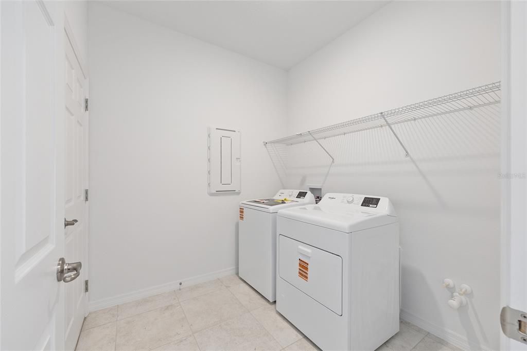 For Sale: $378,125 (3 beds, 1 baths, 1608 Square Feet)
