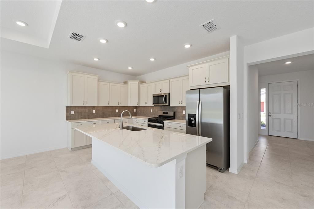 For Sale: $378,125 (3 beds, 1 baths, 1608 Square Feet)