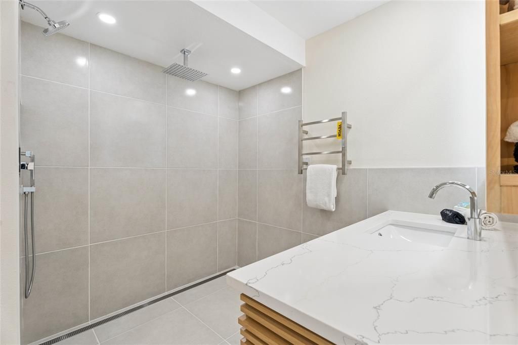 На продажу: $675,000 (4 спален, 4 ванн, 3278 Квадратных фут)