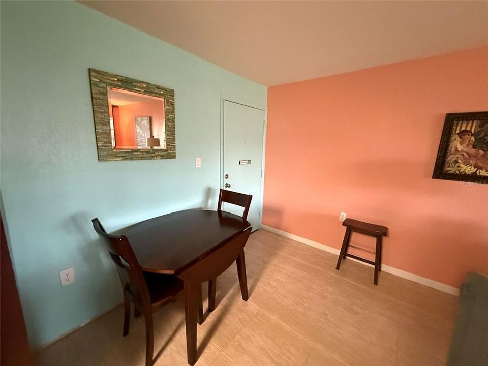 В аренду: $1,300 (1 спален, 1 ванн, 644 Квадратных фут)