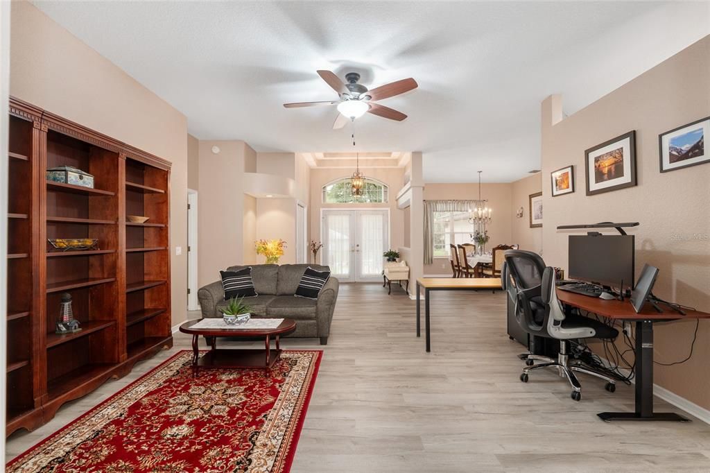 For Sale: $539,900 (3 beds, 3 baths, 2816 Square Feet)