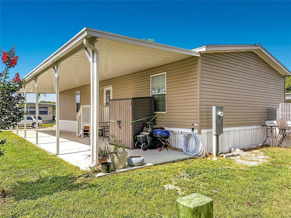 For Sale: $279,900 (3 beds, 2 baths, 1176 Square Feet)