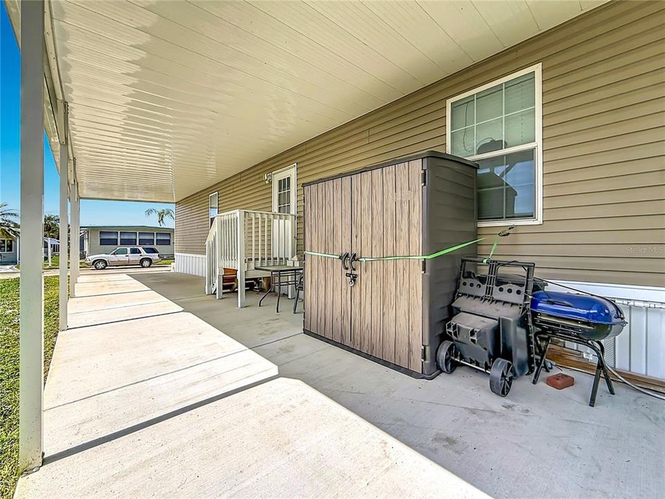 For Sale: $279,900 (3 beds, 2 baths, 1176 Square Feet)