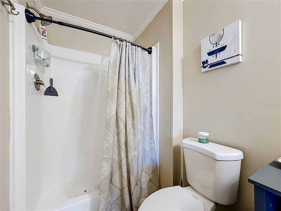 For Sale: $279,900 (3 beds, 2 baths, 1176 Square Feet)