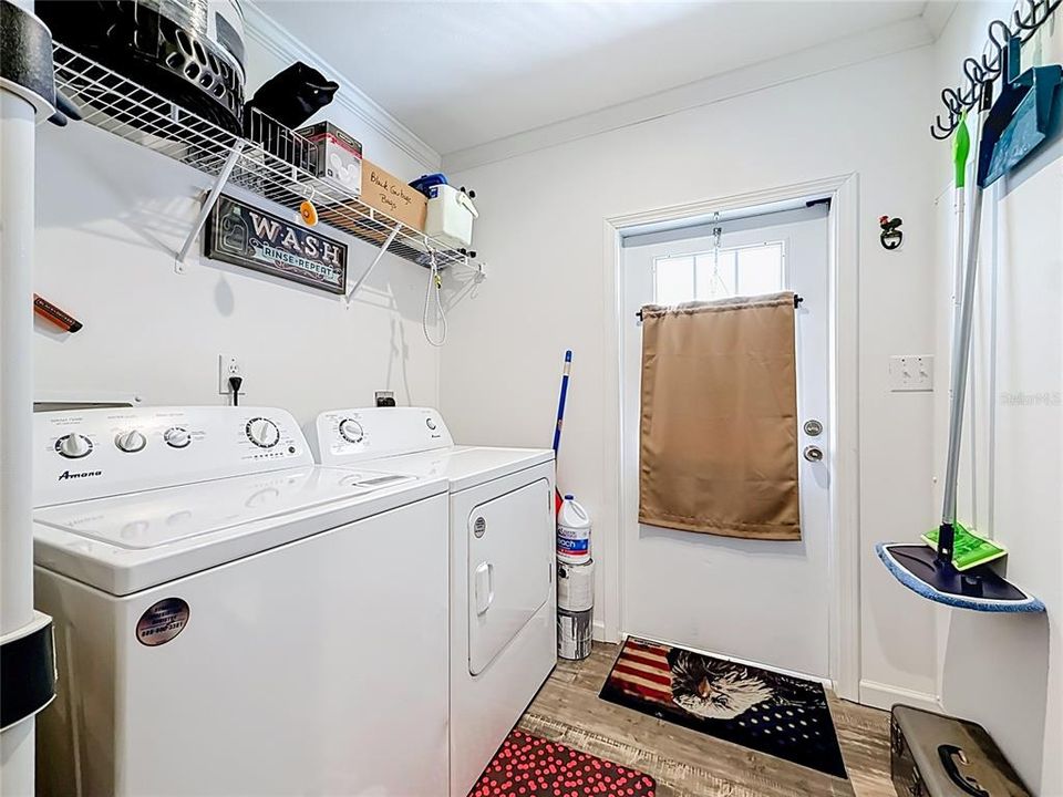 For Sale: $279,900 (3 beds, 2 baths, 1176 Square Feet)