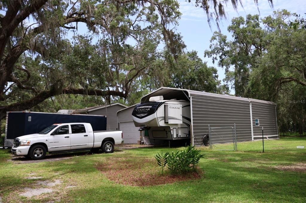 For Sale: $349,900 (3 beds, 2 baths, 1278 Square Feet)