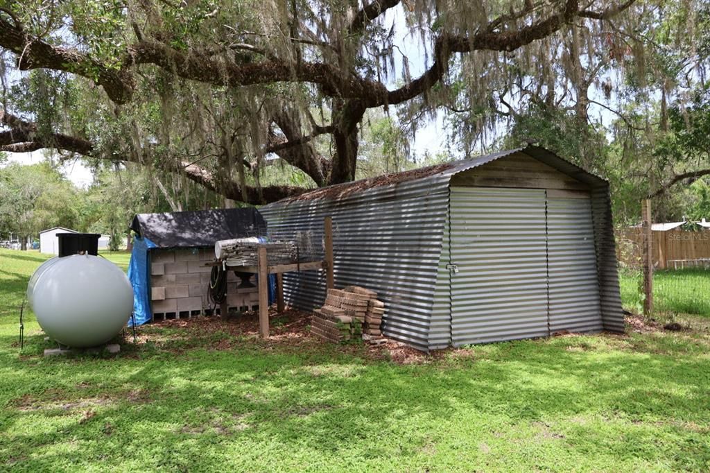 For Sale: $349,900 (3 beds, 2 baths, 1278 Square Feet)
