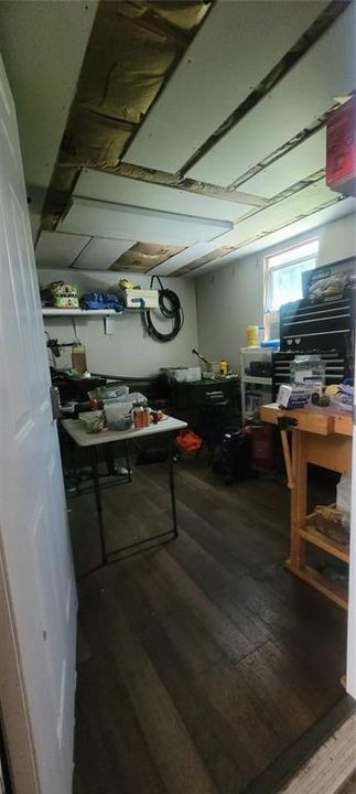 For Sale: $349,900 (3 beds, 2 baths, 1278 Square Feet)